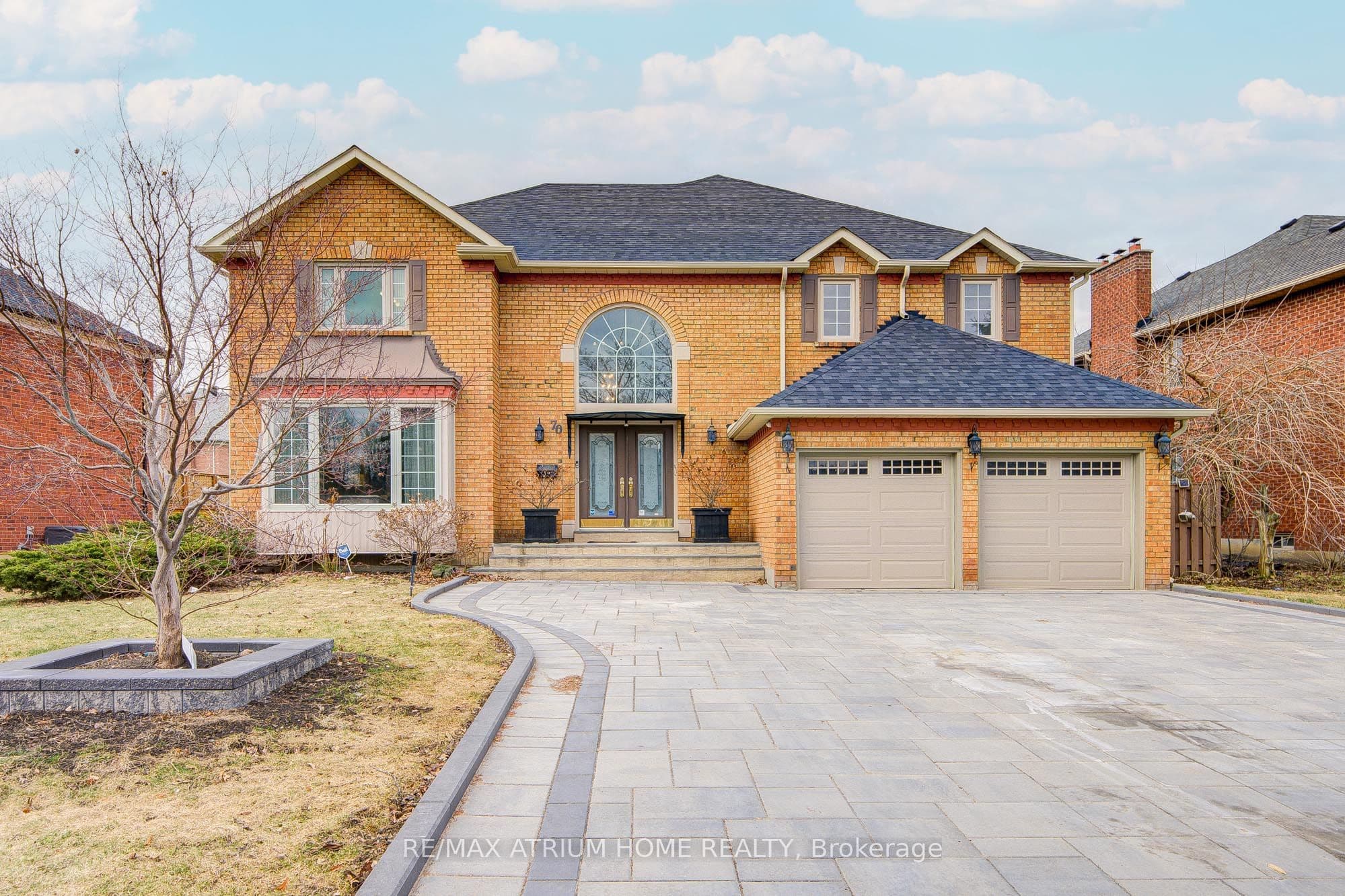 70 Strathearn Avenue — photo 1