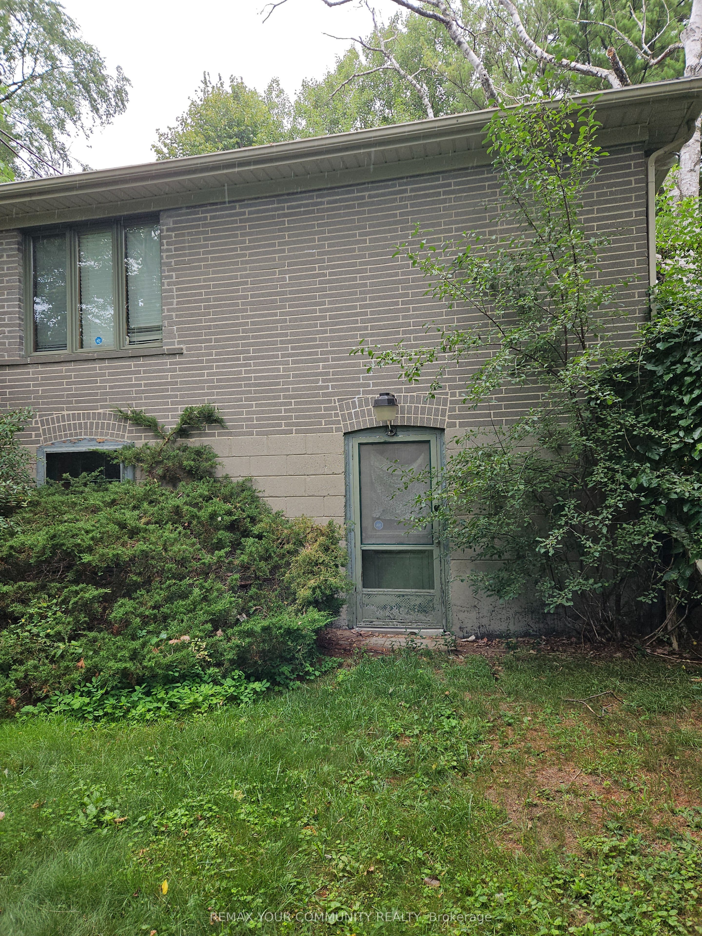 11419 Bathurst Street — photo 24