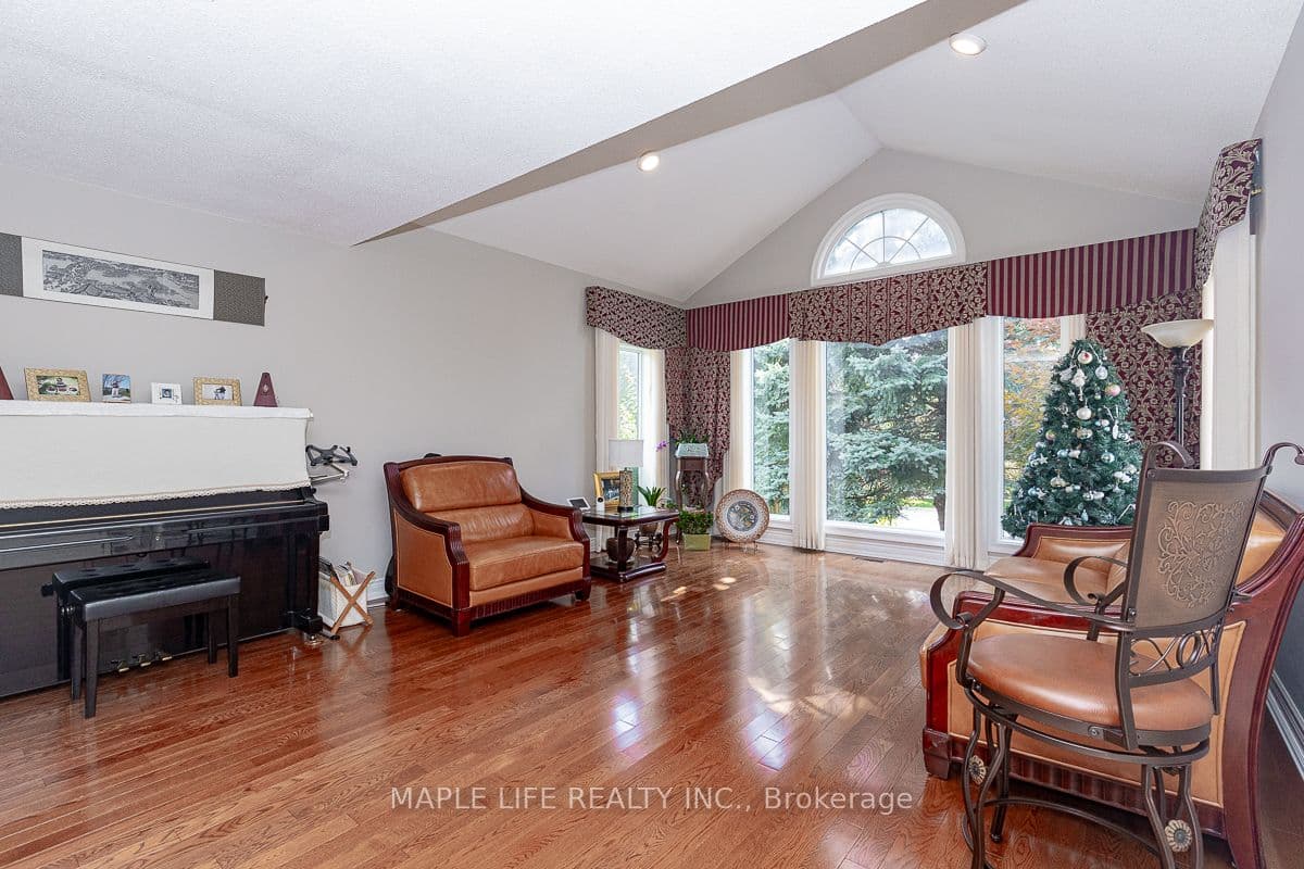 1 Elderwood Drive — photo 43
