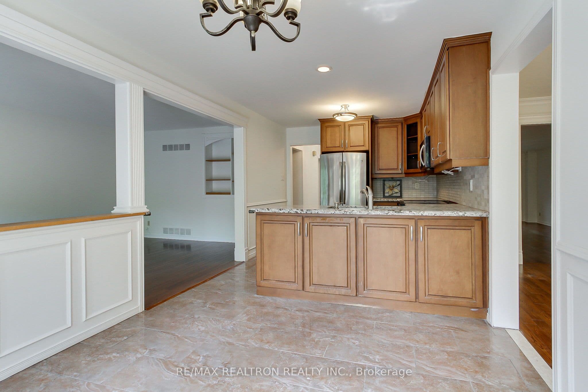 19 Crystal Drive N — photo 19
