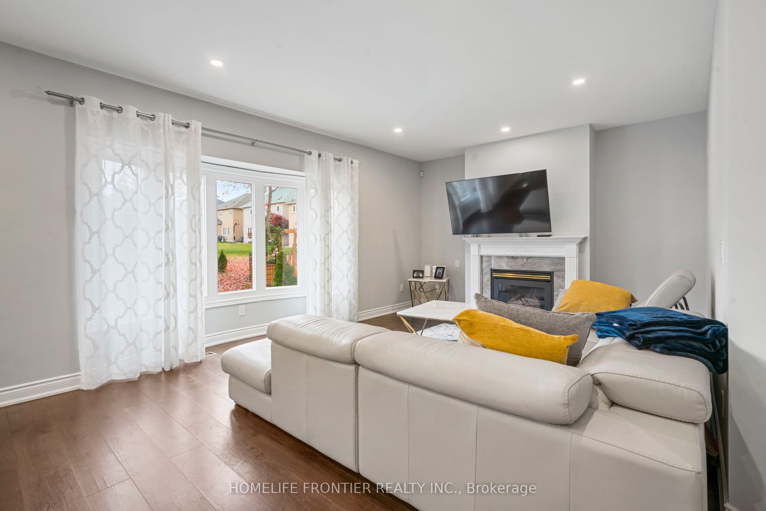 7 Edenbrook Crescent — photo 7