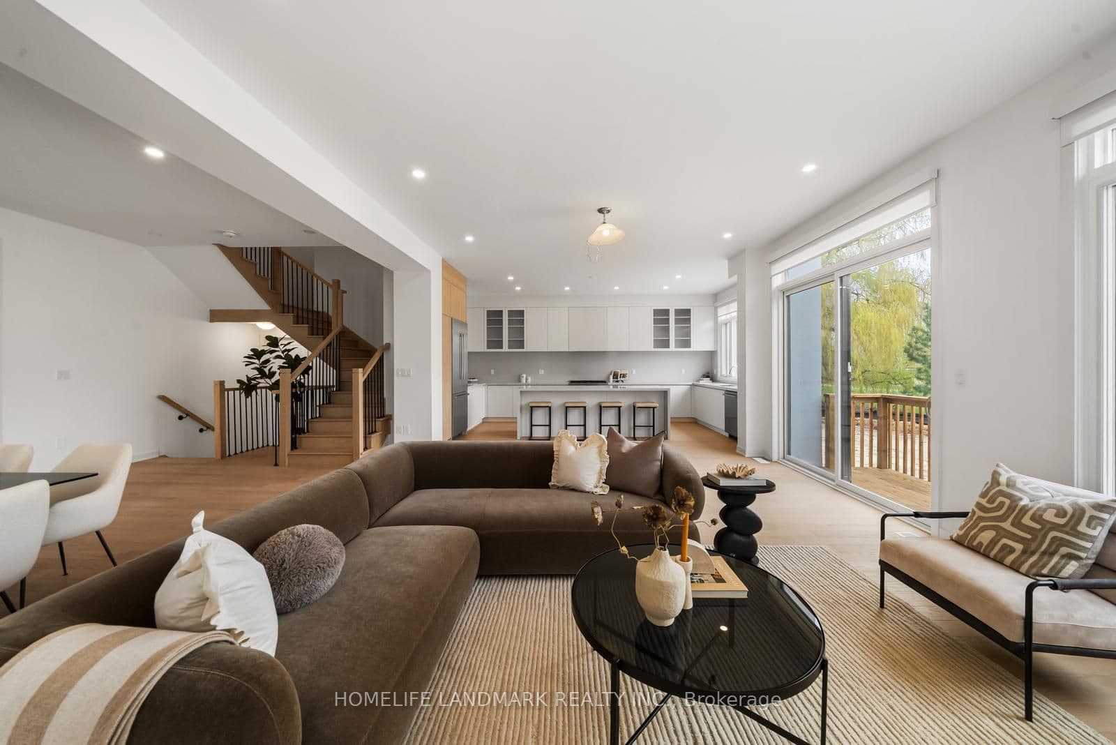 35 Imogene Court — photo 2