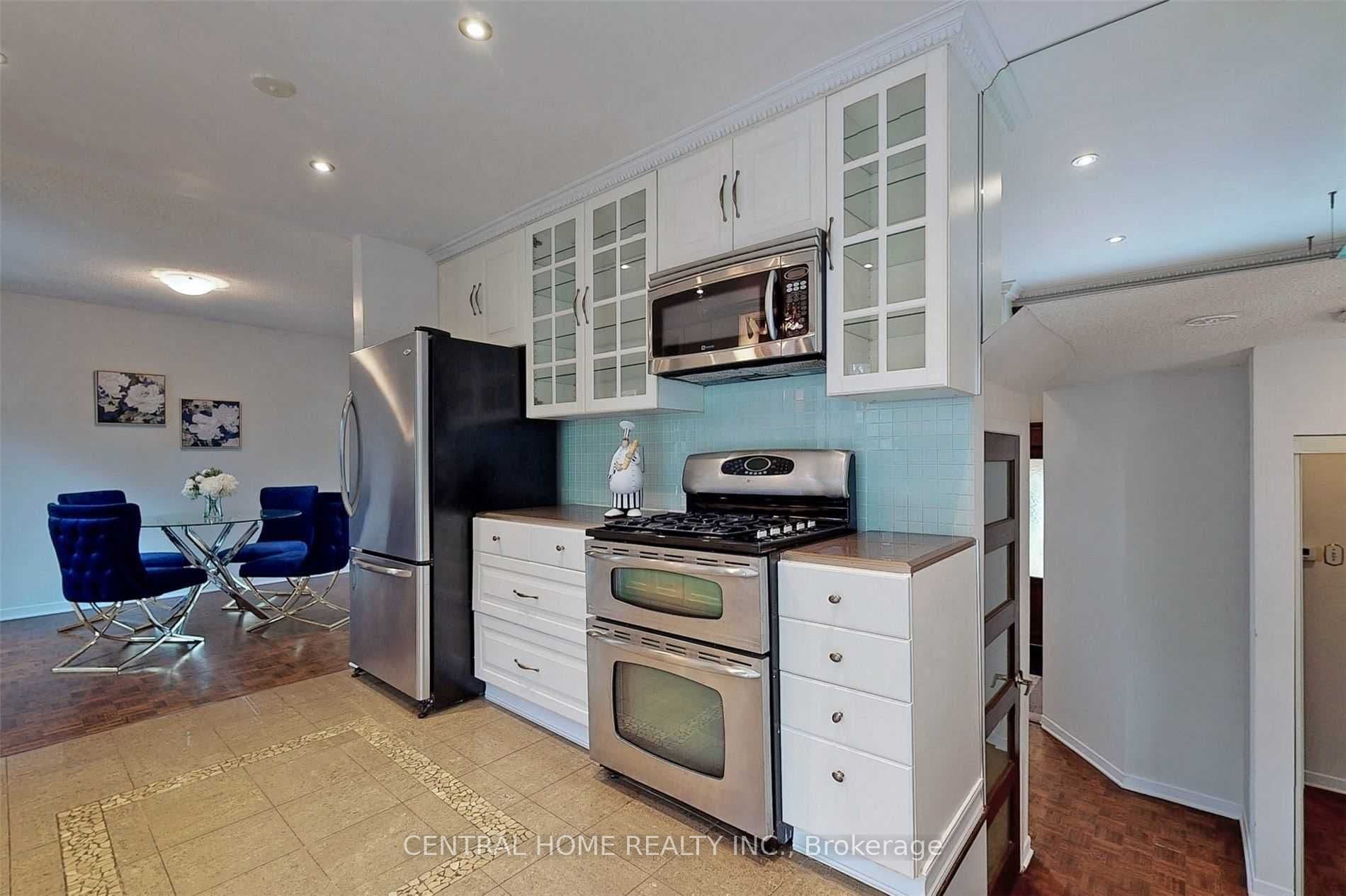 18 Mayvern Crescent — photo 20
