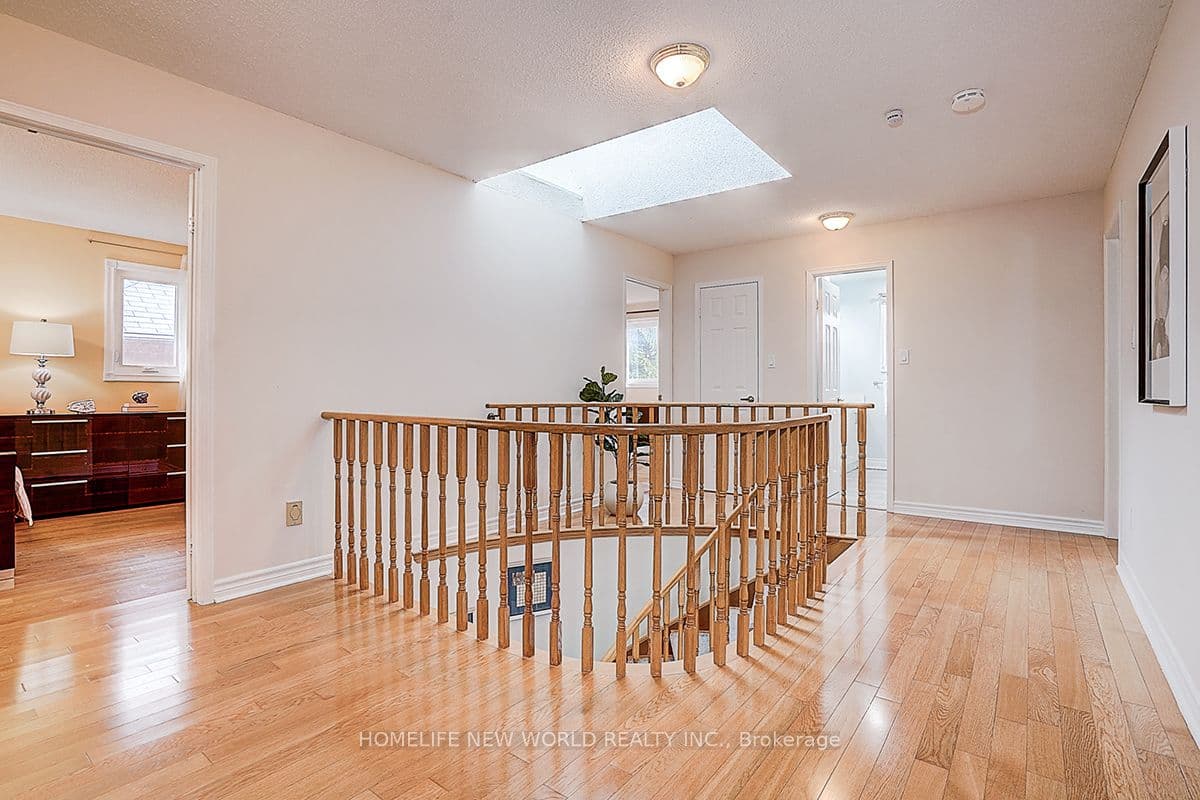 16 Kew Gdns N/A — photo 38