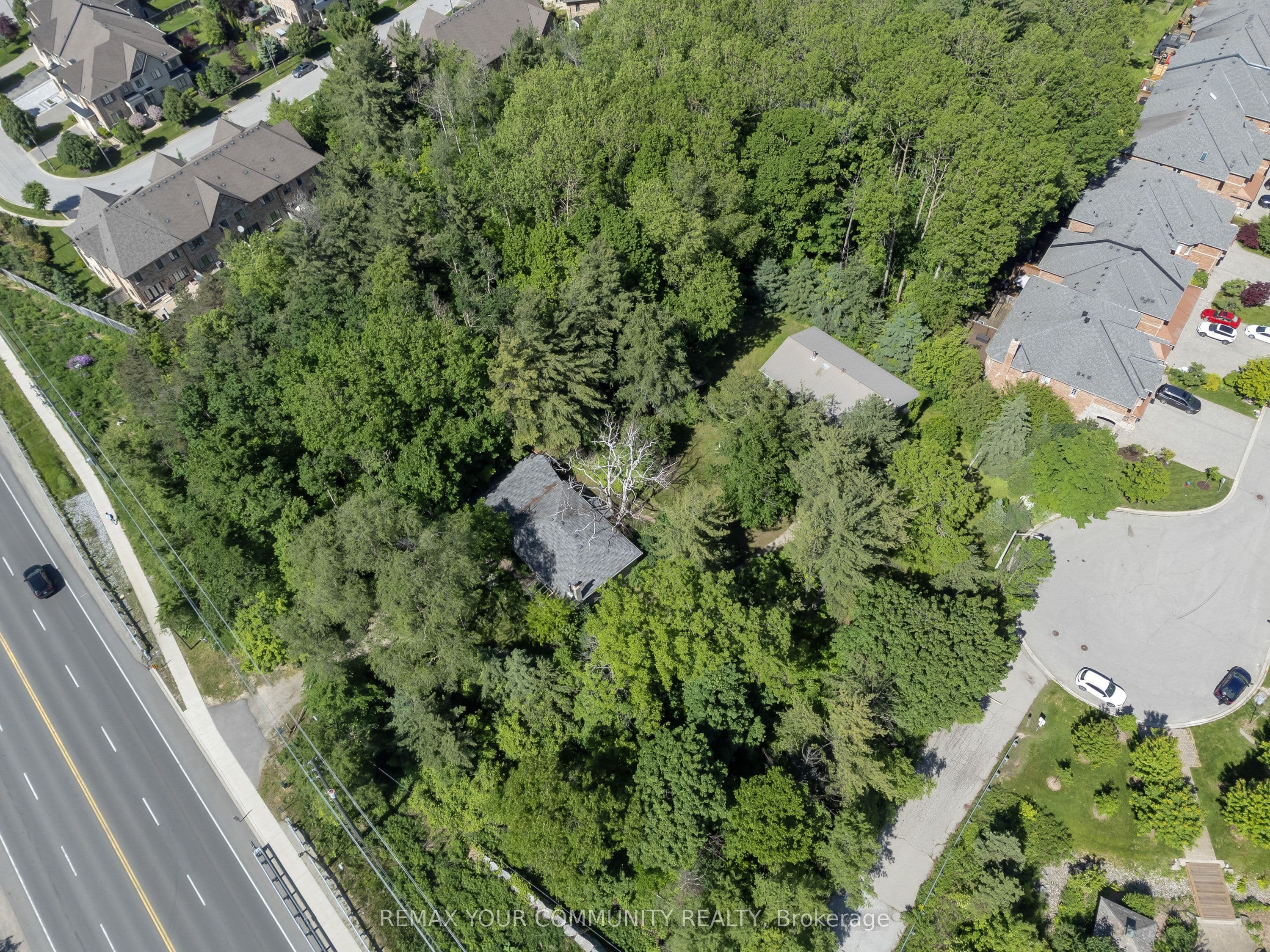 11419 Bathurst Street — photo 44
