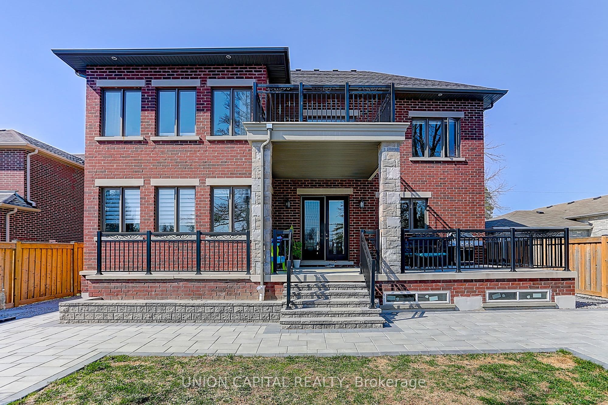 29 Elm Grove Avenue — photo 36