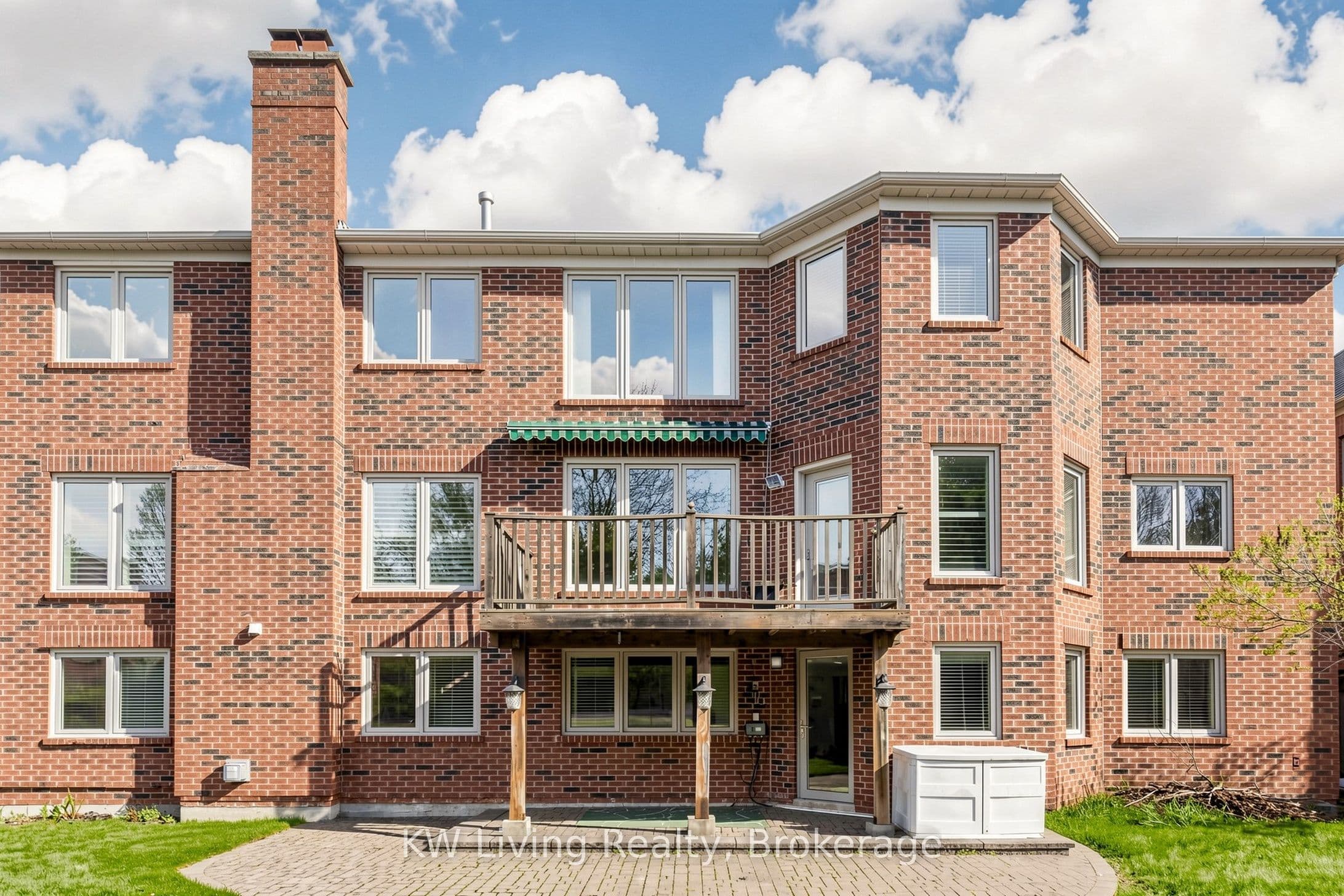22 Ava Crescent — photo 43